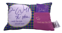 Hergo Geschenk-Kissen Mit Tasche 30x20cm - 1918 Die Welt Ist Schön