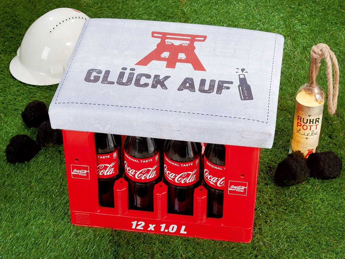 Gilde 49830 Bierkasten Sitzkissen "Glück Auf" 44x34cm Sitzpolster Weiß 4 Gilde 49830 Bierkasten Sitzkissen "Glück Auf" 44x34cm Sitzpolster Weiß – Bild 2